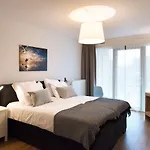 アパート Bizstay Harbour I Scheveningen デン・ハーグ