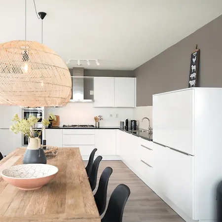 Bizstay Harbour I Scheveningen Apartment