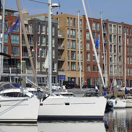 Bizstay Harbour I Scheveningen デン・ハーグ